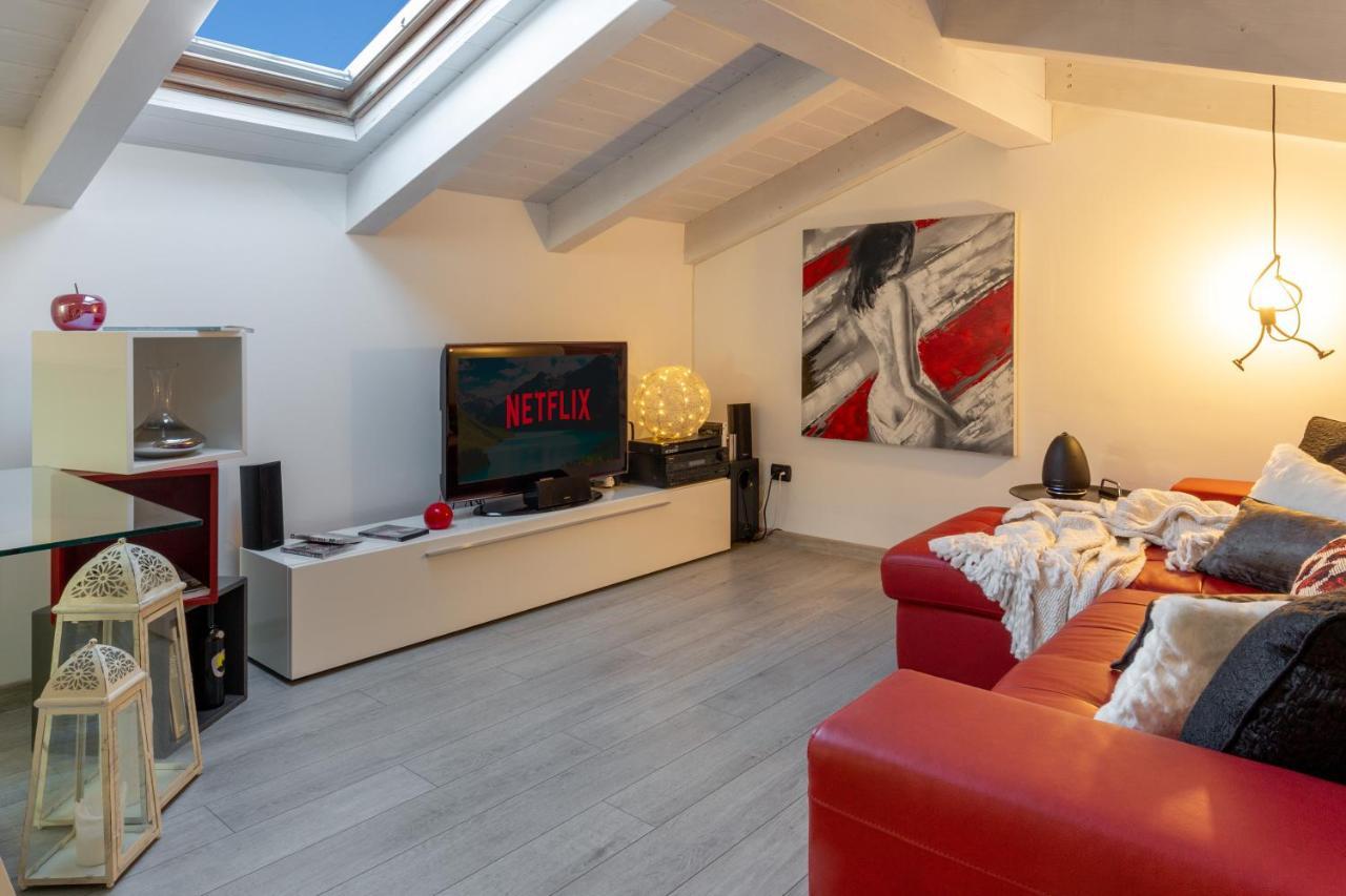 Live Your Dream Apartment San Costanzo